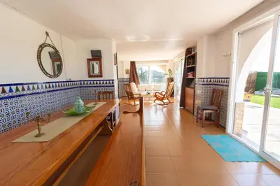 Zona de estar de Catalunya Casas Beautiful villa just 25 km from the beach of Lloret de Mar