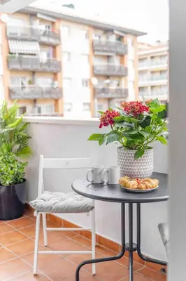 Plano de Tic Tac 23 Family apartment with pool view