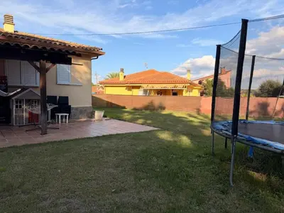Plano de Una casa ideal para familias o grupos de amigos