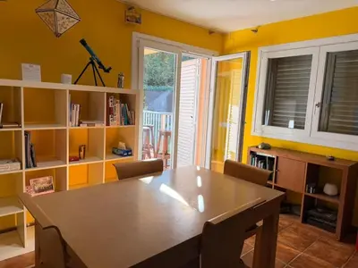 Plano de Una casa ideal para familias o grupos de amigos