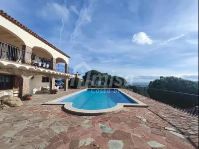 Piscina en o cerca de Villa Daisy