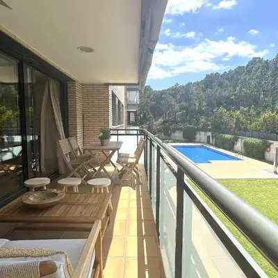 LETS HOLIDAYS APARTMENT with POOL in QUIET AREA