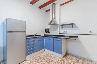 Una cocina o zona de cocina en Flateli Ballesteries - 34