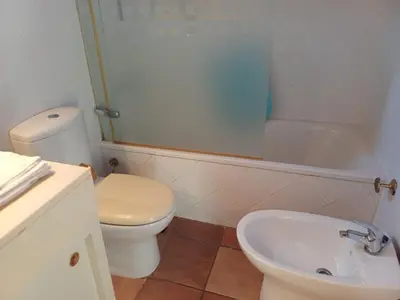 Un baño de Vistas mar Cala LLevado Tossa de Mar