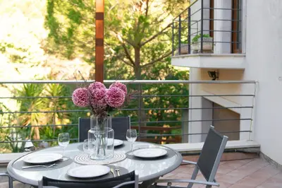 Un balcón o terraza de WELCS CASA 303 PDA con piscina privada