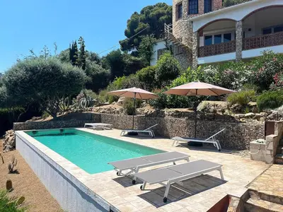 Piscina en o cerca de Casa con piscina - ideal familias y grupos en Begur
