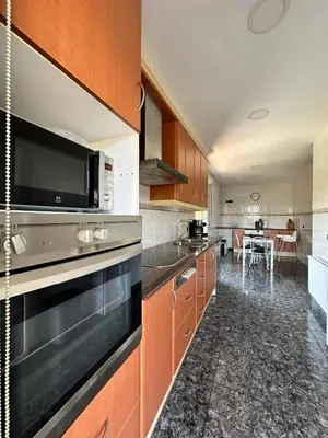 Una cocina o zona de cocina en Seahomes Vacations - Charming House with Private Pool