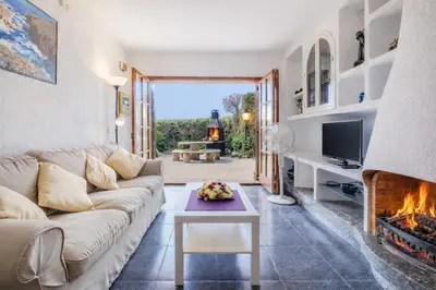 Zona de estar de Pili by Danlux Invest