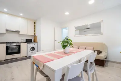 Una cocina o zona de cocina en Hauzify I Mar Blanc
