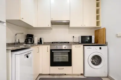 Una cocina o zona de cocina en Hauzify I Mar Blanc