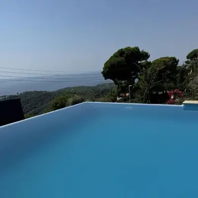 Casa con hermosas vistas a la costa