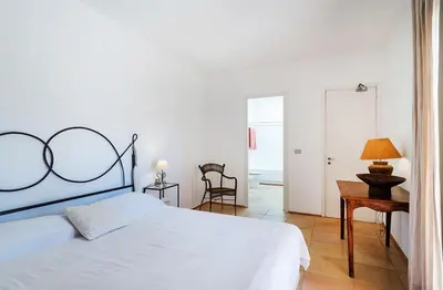 Cama o camas de una habitación en Large vacation home in Sa Tuna, 6 bedrooms
