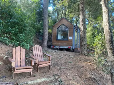 Jardín al aire libre en Tiny Clariana by Tiny Away