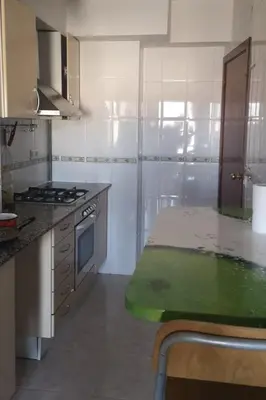 Una cocina o zona de cocina en Room in shared apartment