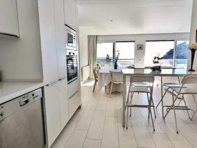 Una cocina o zona de cocina en EVH118 Apartamento en primera linea