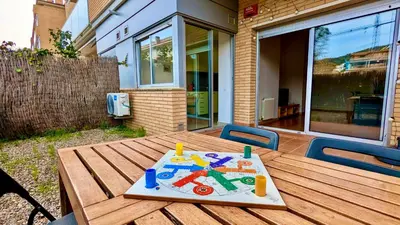Plano de EVH127 Bajo con terraza y piscina comunitaria