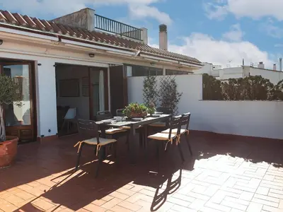 Un balcón o terraza de Ático de Lujo en Palamós, Vista al Mar, Parking Incluido - ES-360-3