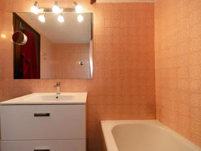 Un baño de Ático de Lujo en Palamós, Vista al Mar, Parking Incluido - ES-360-3