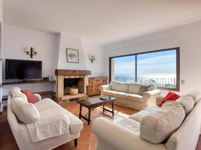 Zona de estar de Casa de Lujo con Piscina Privada en Platja d'Aro - ES-360-6