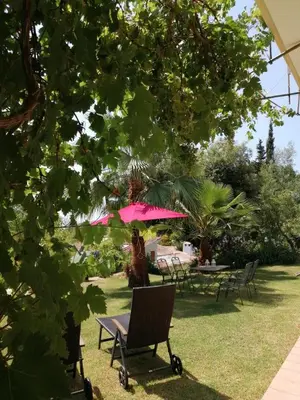 Jardín al aire libre en Apartment with garden and sea view Santa Cristina Blanes