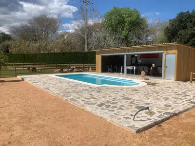 Piscina en o cerca de Rancho Catalan 2