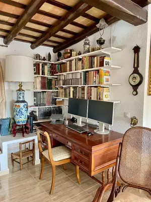Biblioteca en la villa