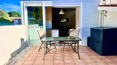 Un balcón o terraza de Apartamento tranquilo en Sa Conca, S'Agaro