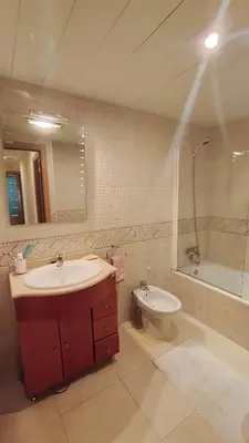 Un baño de Capmany