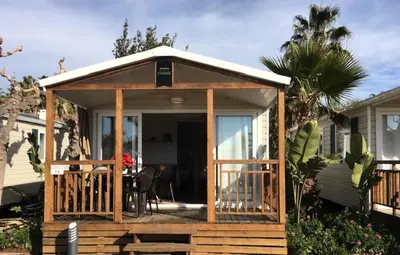 Edificio en el que se encuentra el camping