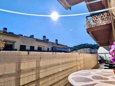 Un balcón o terraza de EVH125 Apartamento con balcon cerca del centro