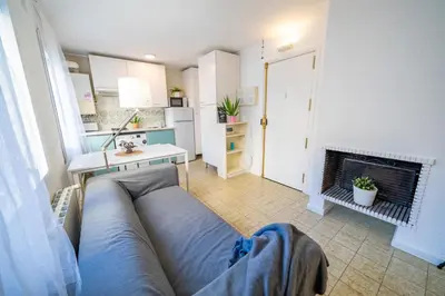 Una cocina o zona de cocina en HomeHolidaysRentals Olimpia - Costa Barcelona