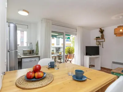Una cocina o zona de cocina en Apartamento Romántico en Tamariu, Terraza Privada, Playa a 150m, Wi-Fi Incluido - HISP-233-581