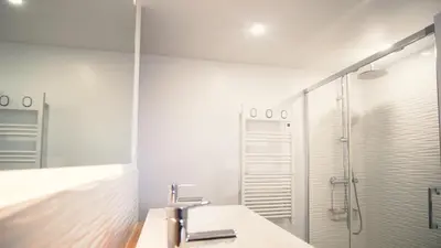 Un baño de Apartamento Fanals I by HR COSTABRAVA