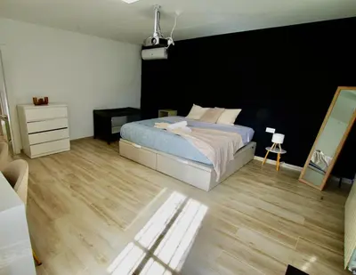 Cama o camas de una habitación en V&V Lloret-VILLA BELLO MONTE, con piscina privada y jardín