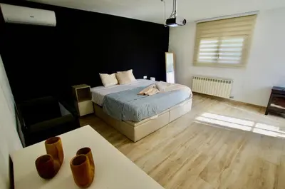 Cama o camas de una habitación en V&V Lloret-VILLA BELLO MONTE, con piscina privada y jardín