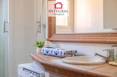 Un baño de El Secret de la Fosca