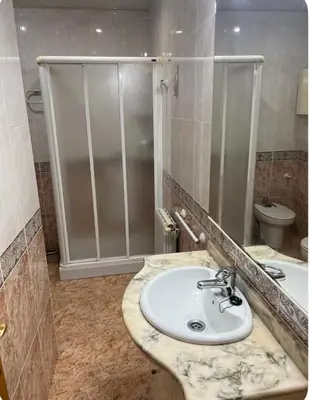 Un baño de Apartamento soleado junto al mar Els Pins