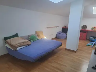 Cama o camas de una habitación en Espacioso dúplex de 3 habitaciones con piscina y parking