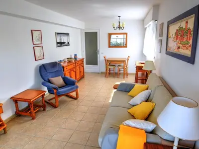 Zona de estar de Apartamento 2-3 pers. frente al mar en Sant Feliu de Guíxols - ES-298-1