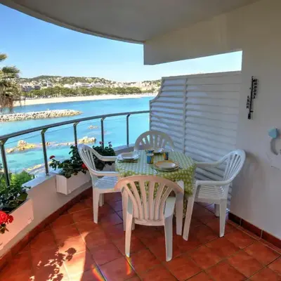 Apartamento 2-3 pers. frente al mar en Sant Feliu de Guíxols - ES-298-1