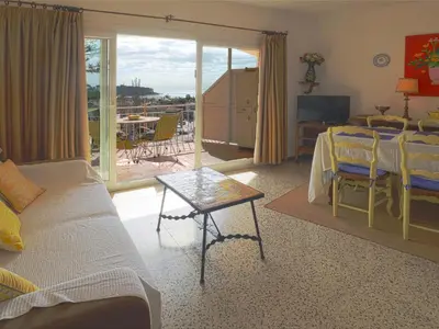 Cama o camas de una habitación en Apartamento junto al mar en S'Agaró, 4 personas, terraza - ES-298-2