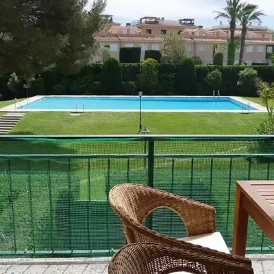 Cómodo apartamento en S'Agaró con terraza y piscina - ES-298-9