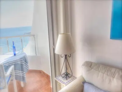 Zona de estar de Apartamento con terraza para 6 pax en Sant Feliu de Guíxols - ES-298-18