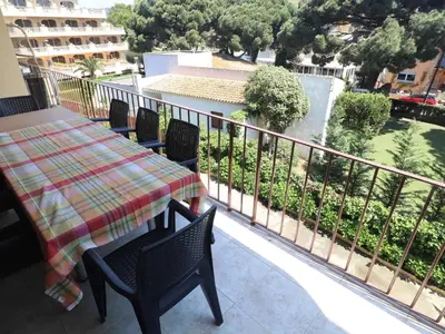 Un balcón o terraza de Amplio apartamento 8 pax con parking, cerca de la playa en S'Agaró - ES-298-27