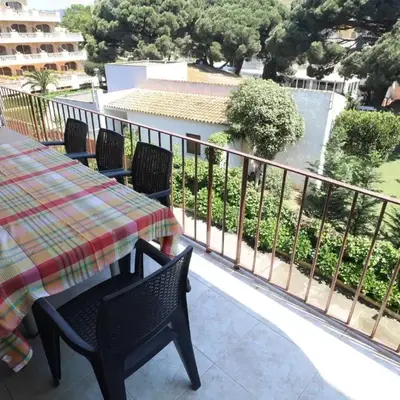 Amplio apartamento 8 pax con parking