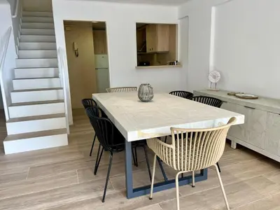 Plano de Apartamento con vista al mar en Platja d'Aro, acceso directo a la playa - ES-298-35