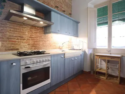 Una cocina o zona de cocina en Loft renovado en el centro de Sant Feliu, 2 habitaciones, cerca de la playa - ES-298-42
