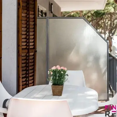 Apartamento a 100m de la playa con terraza