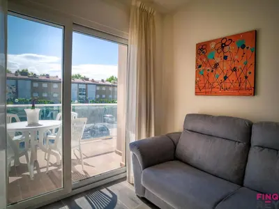 Zona de estar de Apartamento céntrico en S'agaró con parking a 7 min de la playa - ES-298-43