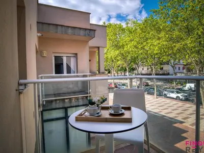 Un balcón o terraza de Apartamento céntrico en S'agaró con parking y balcón - ES-298-48